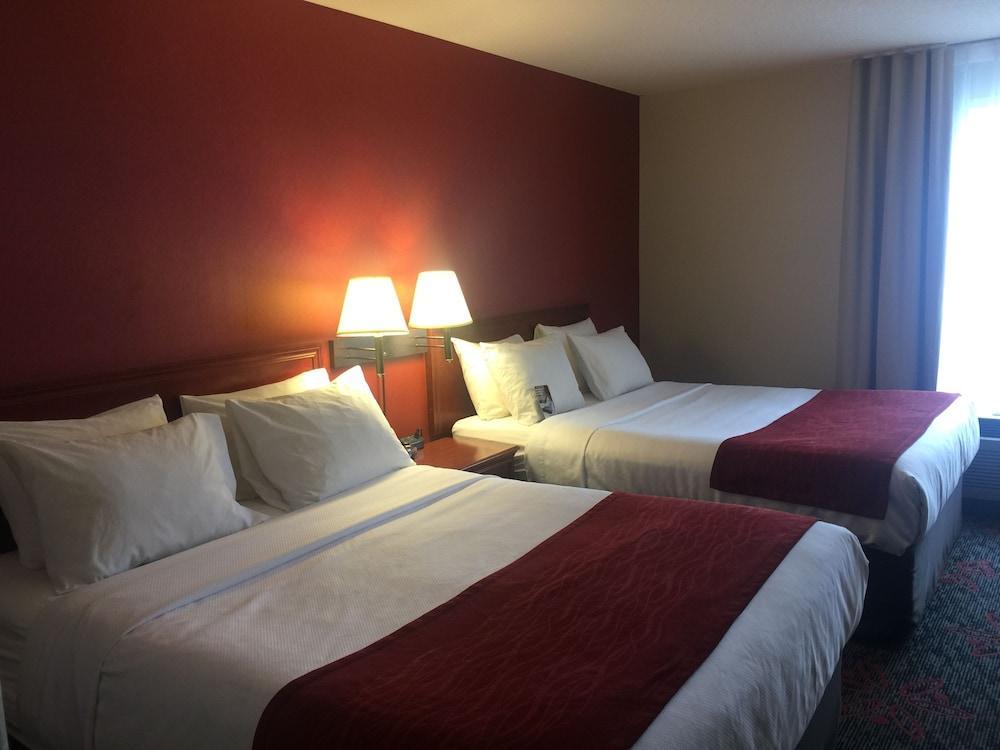 Comfort Inn & Suites University Калгари Экстерьер фото