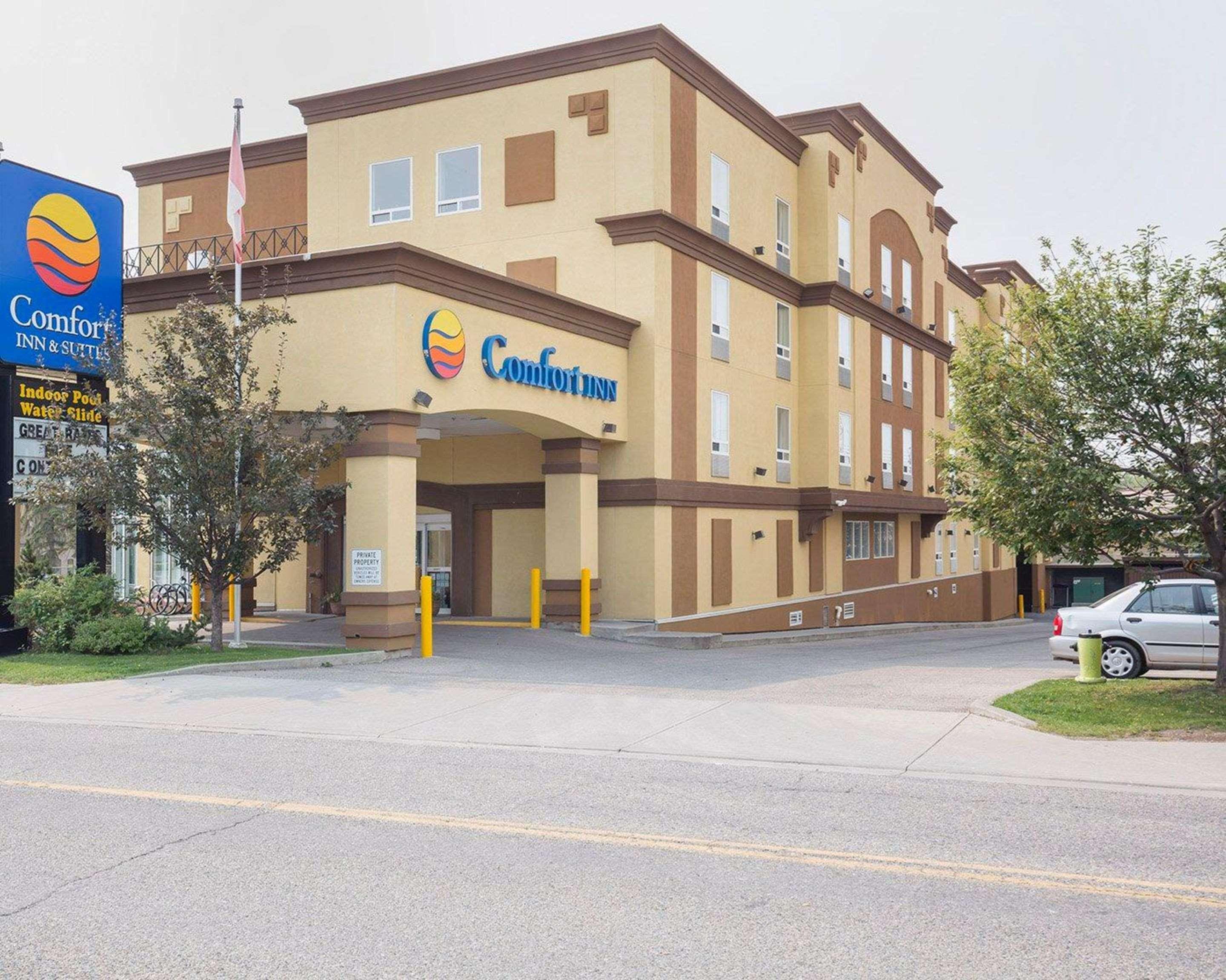 Comfort Inn & Suites University Калгари Экстерьер фото
