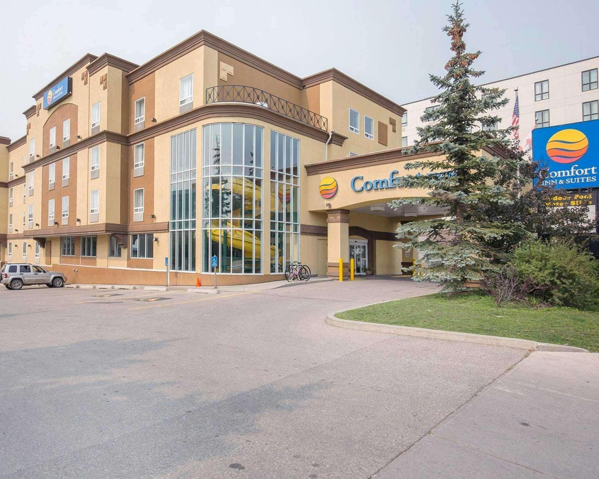 Comfort Inn & Suites University Калгари Экстерьер фото
