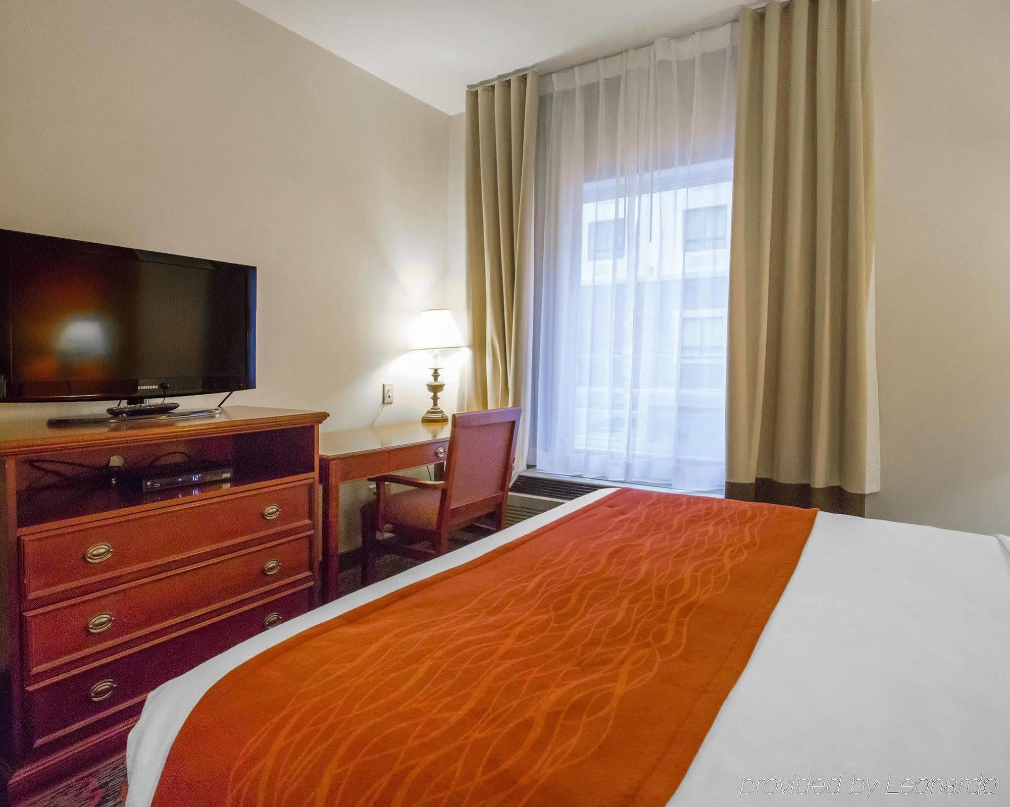 Comfort Inn & Suites University Калгари Экстерьер фото